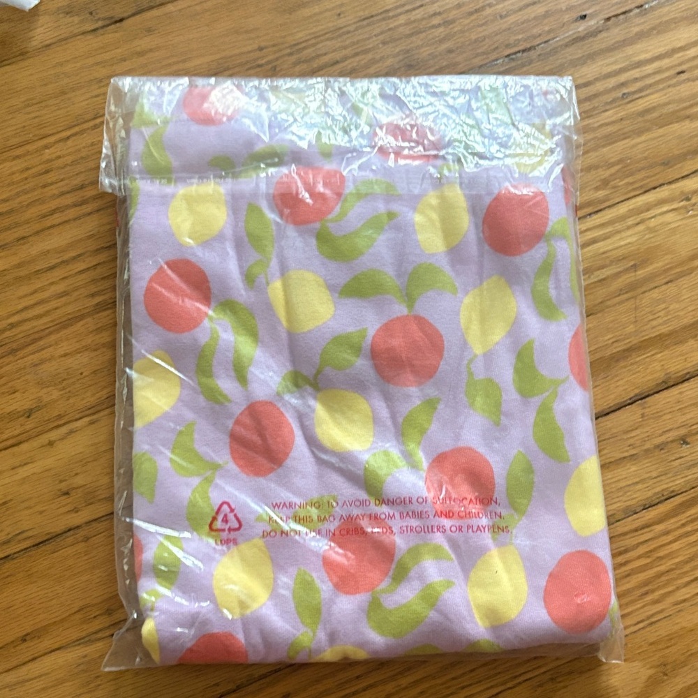 Hanna Andersson Lavender Tee with Pink, Yellow & Green Fruit Print - Picture 4 of 5